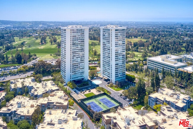 Building Photo - 2222 Ave of the Stars