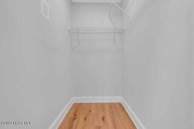 Building Photo - 30 Cedar St