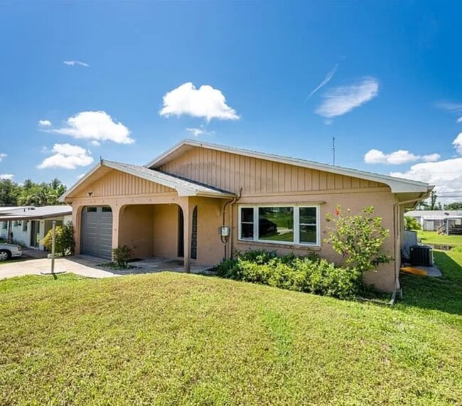 Building Photo - 29171 Orva Dr