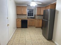 Building Photo - 85 Ford St