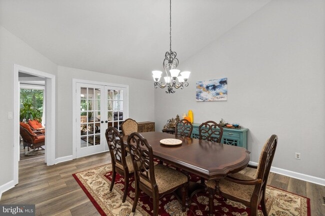 Building Photo - 6874 Caravan Ct