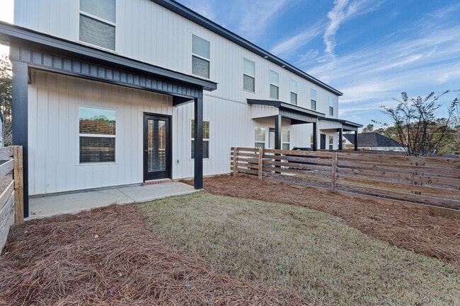 Building Photo - 847 Felix Wy