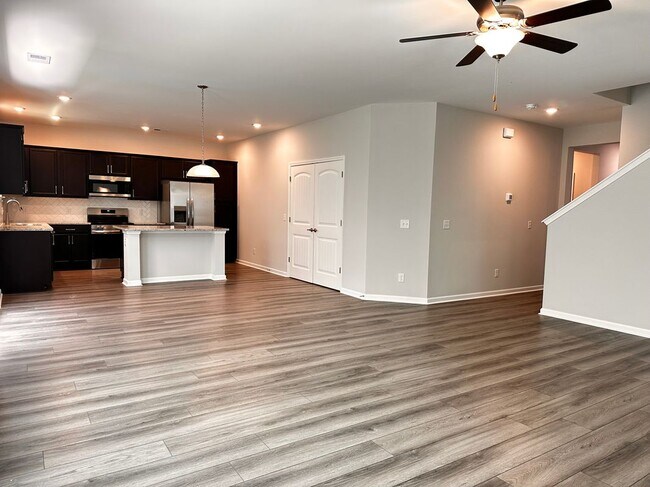 Building Photo - 542 Sessile Oak Dr
