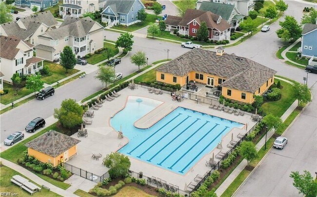 Building Photo - Stunning Modern Haven