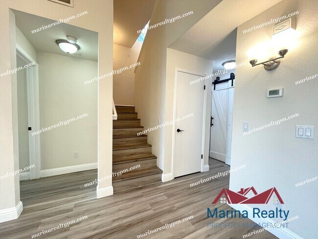 Building Photo - Available August 1st   Waterview Large Bal...
