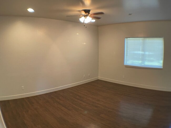 Building Photo - Price Improvement! Charming Home in Mounta...