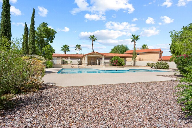 Building Photo - 9413 N Albatross Dr