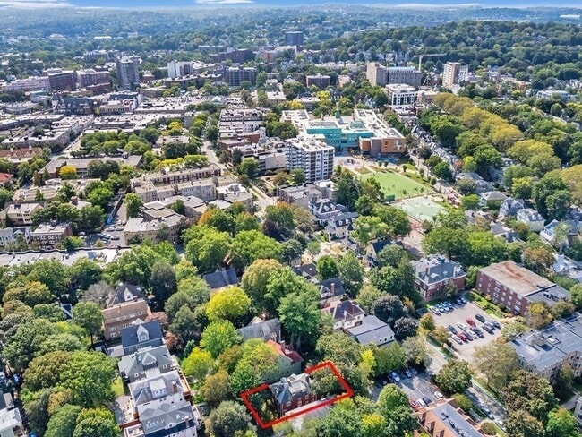 Building Photo - 30 Stetson St