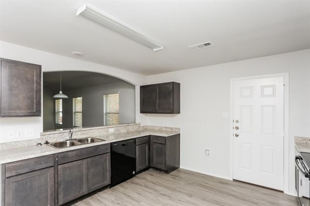 Building Photo - 3911 Job Dr