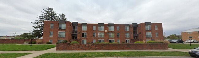 Building Photo - 1459 Henley Rd