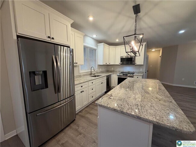 Building Photo - 7120 Suter Rd