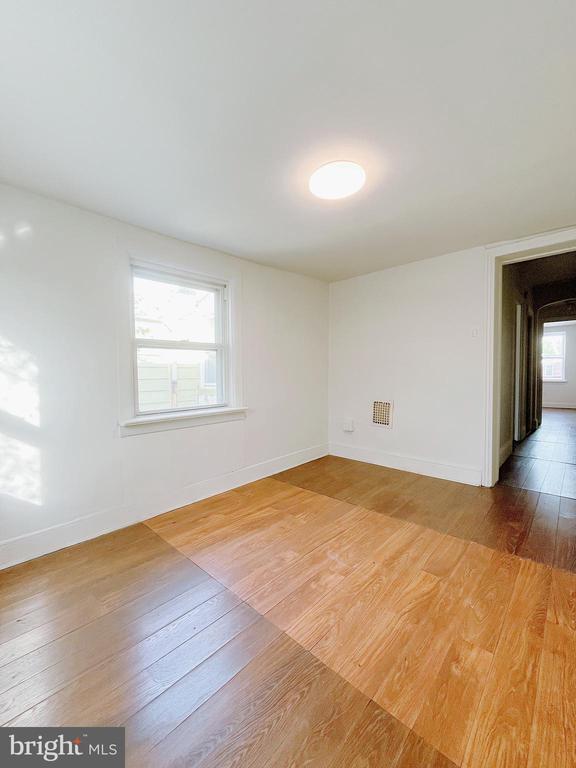 Building Photo - 3058 Amber St