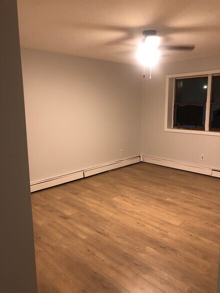 Building Photo - 114 Lawton St