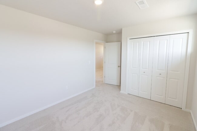 Building Photo - Now Leasing in Bend – 4/2.5 New Constructi...