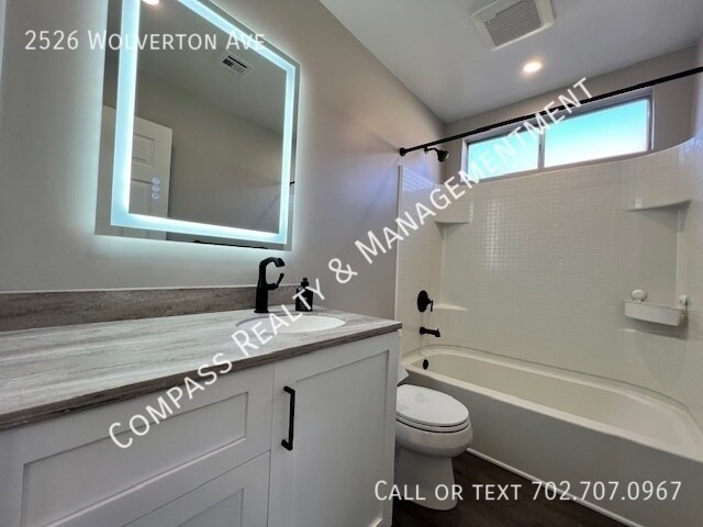 Building Photo - 2526 Wolverton Ave