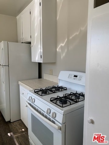 Building Photo - 1315 N Poinsettia Pl