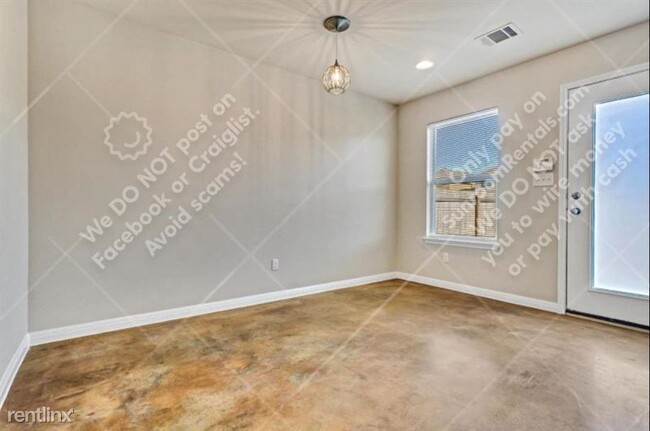 Building Photo - 4611 Graceful Ln