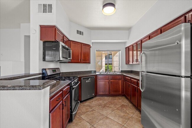 Building Photo - Spacious Open-Concept Summerlin Home with Covered Patio, Fireplace & Ensuite Bedrooms