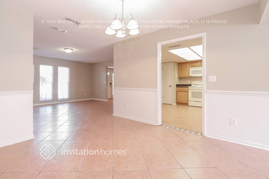 Building Photo - 12111 92nd Way N