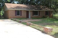 Building Photo - 2725 Yorktown Ave