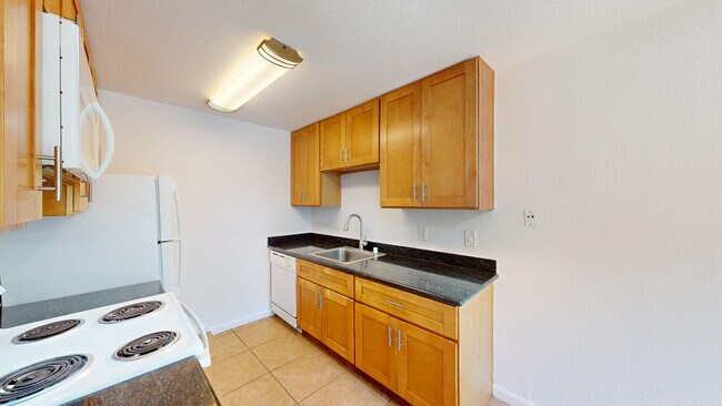 Building Photo - 18167 Happy Ln
