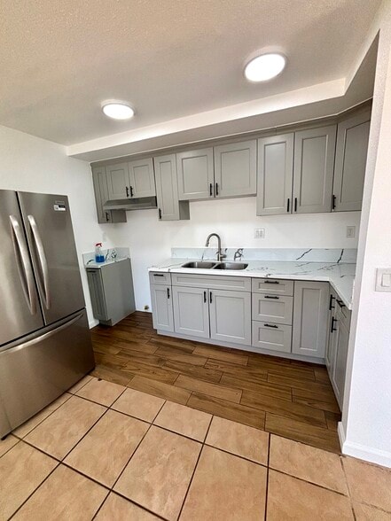 Building Photo - 1738 W 85th St