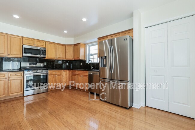 Building Photo - 18 Leighton Dr