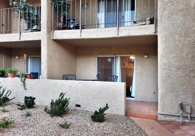 Building Photo - 7436 E Chaparral Rd