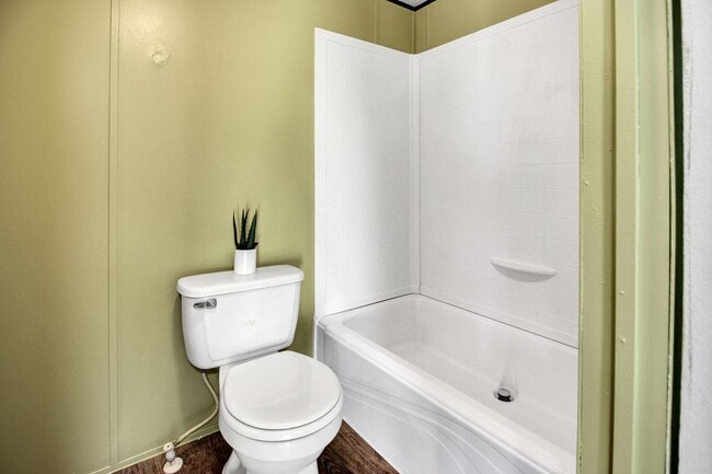 Building Photo - 1310 FM 487