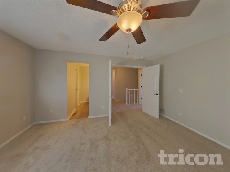 Building Photo - 862 Marshall Dr