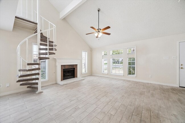 Building Photo - 5715 S Magazine Cir