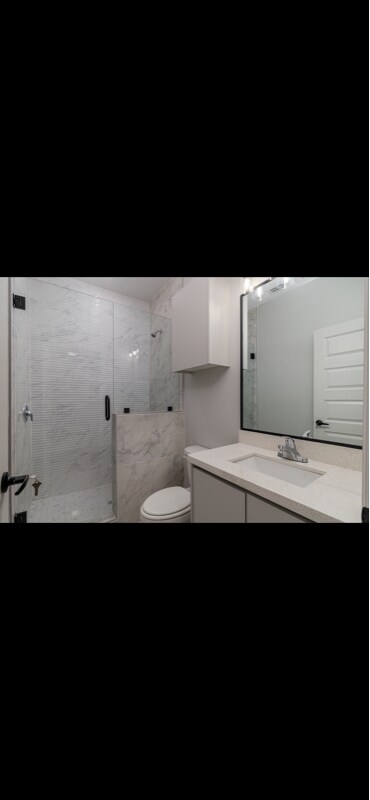 Building Photo - 1007 Hidden Hls St