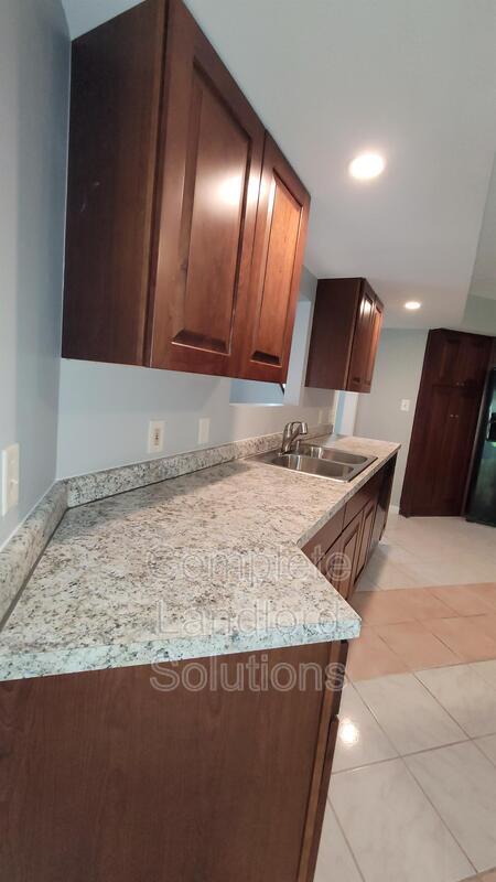 Building Photo - 80 Ridgecrest Ct