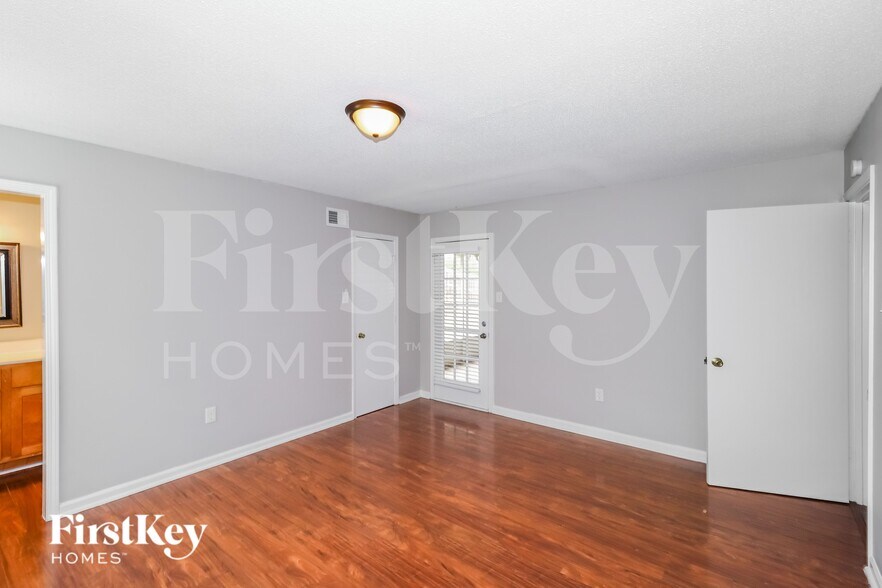 Building Photo - 7177 Lamesa Ln