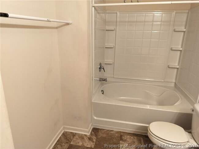 Building Photo - 405 Holman St