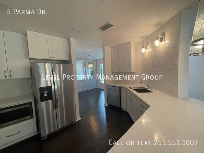 Building Photo - 5 Parma Dr