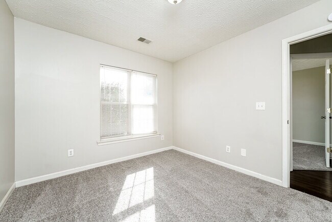 Building Photo - 3808 Summer Leigh Ct