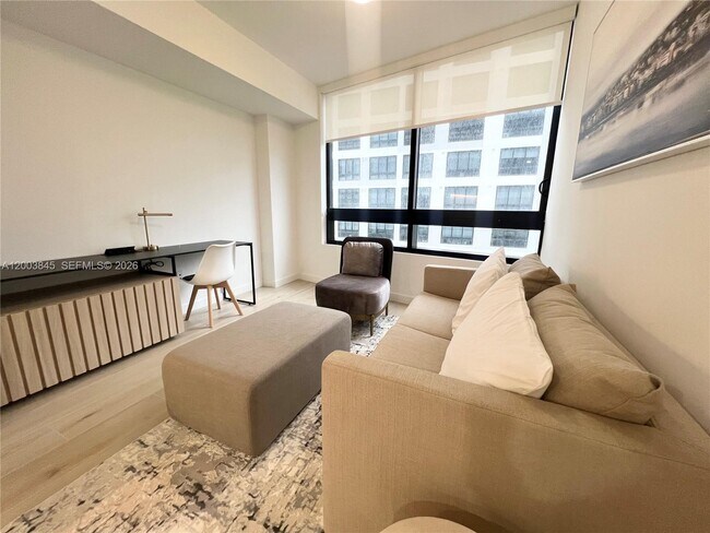 Building Photo - 225 N Miami Ave