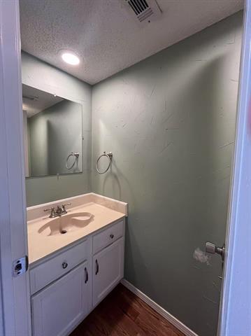 Building Photo - 3860 Beaumont Ln