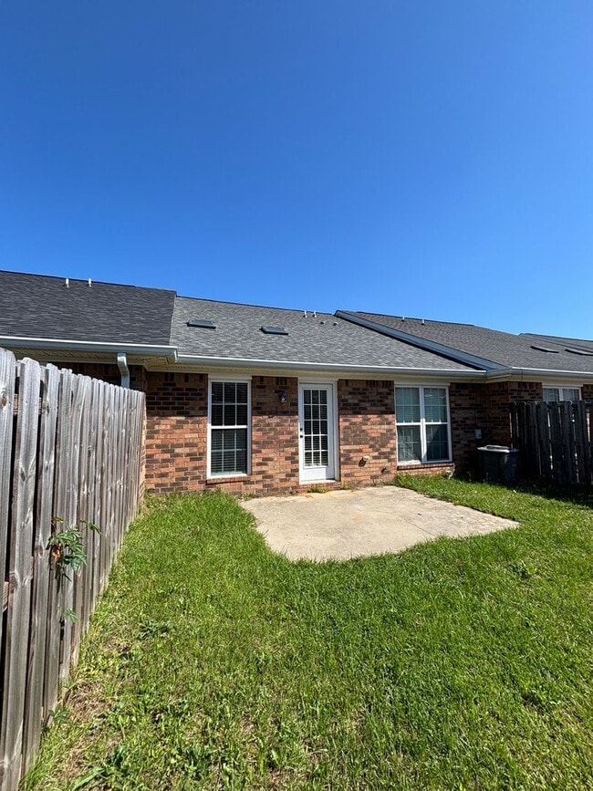 Building Photo - 846 Bryan Cir