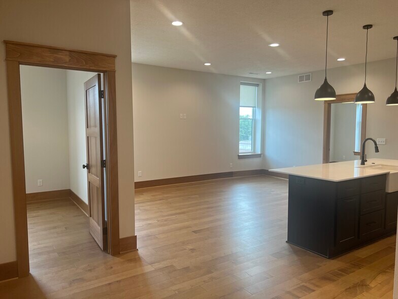 Living Room - 324 9th St
