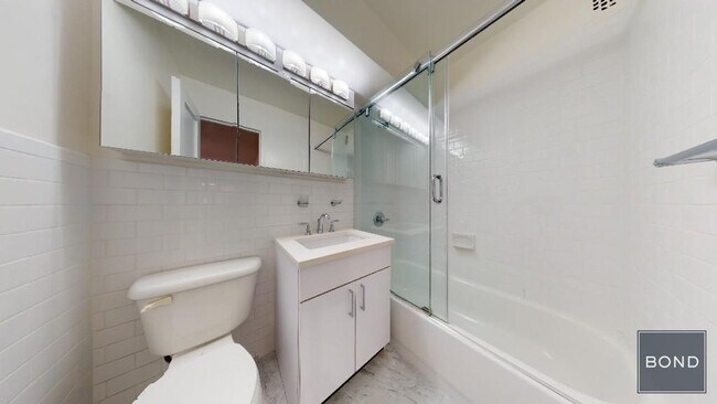 Building Photo - 405 E 56th St