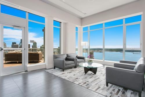 Building Photo - 2 bedroom in Seattle WA 98121