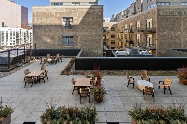 Building Photo - 740 Portland Ave