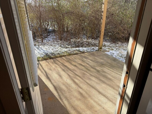 Building Photo - 8721 Gleason Dr