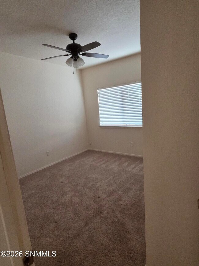 Building Photo - 3113 Las Placitas Rd