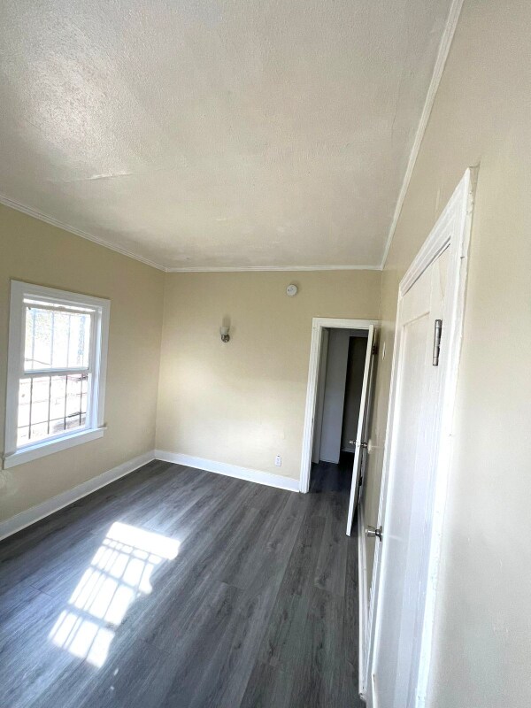 Building Photo - 4017 W 28th St