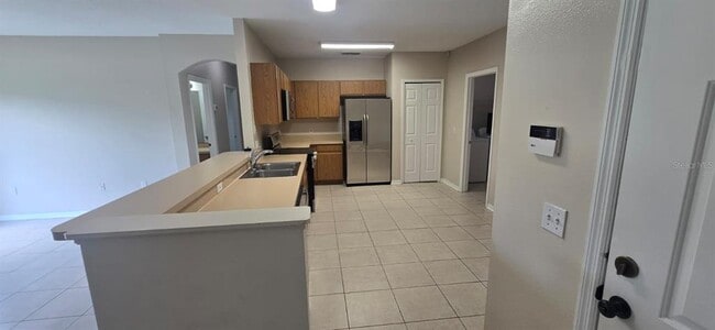 Building Photo - 911 Gloucester Ct