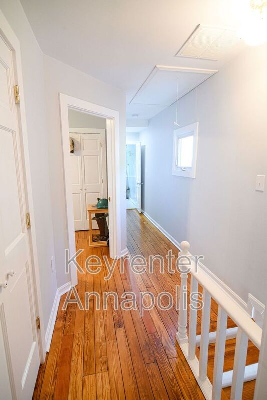 Building Photo - 4 Morris St