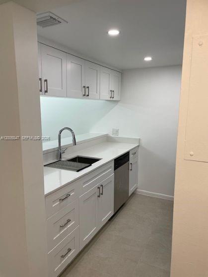 Building Photo - 8180 Geneva Ct